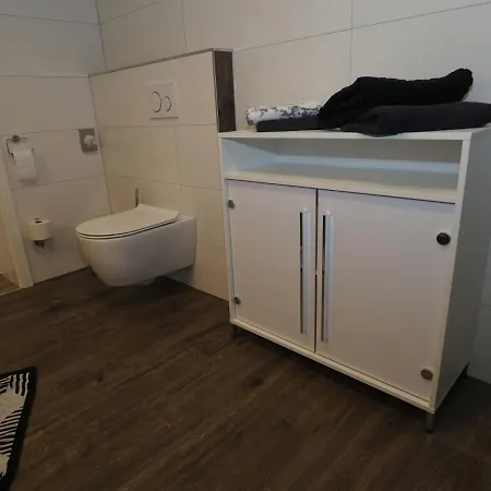 דירה Sanwald שווביש האל